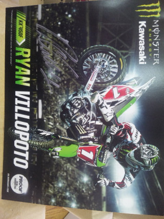 ��å���(v^-��)